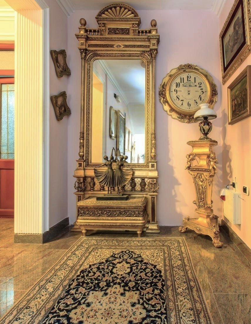 Старинно обзаведена просторна къща с гледка към морето в Bar, Šušanj