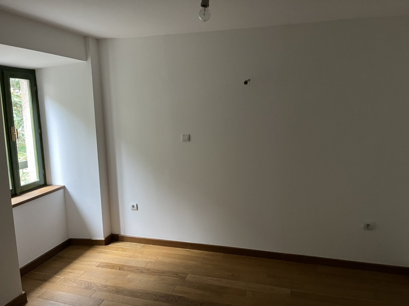 Реновирана каменна къща на брега на морето в Лепетане, Тиват - идеална комбинация от история и модерен живот