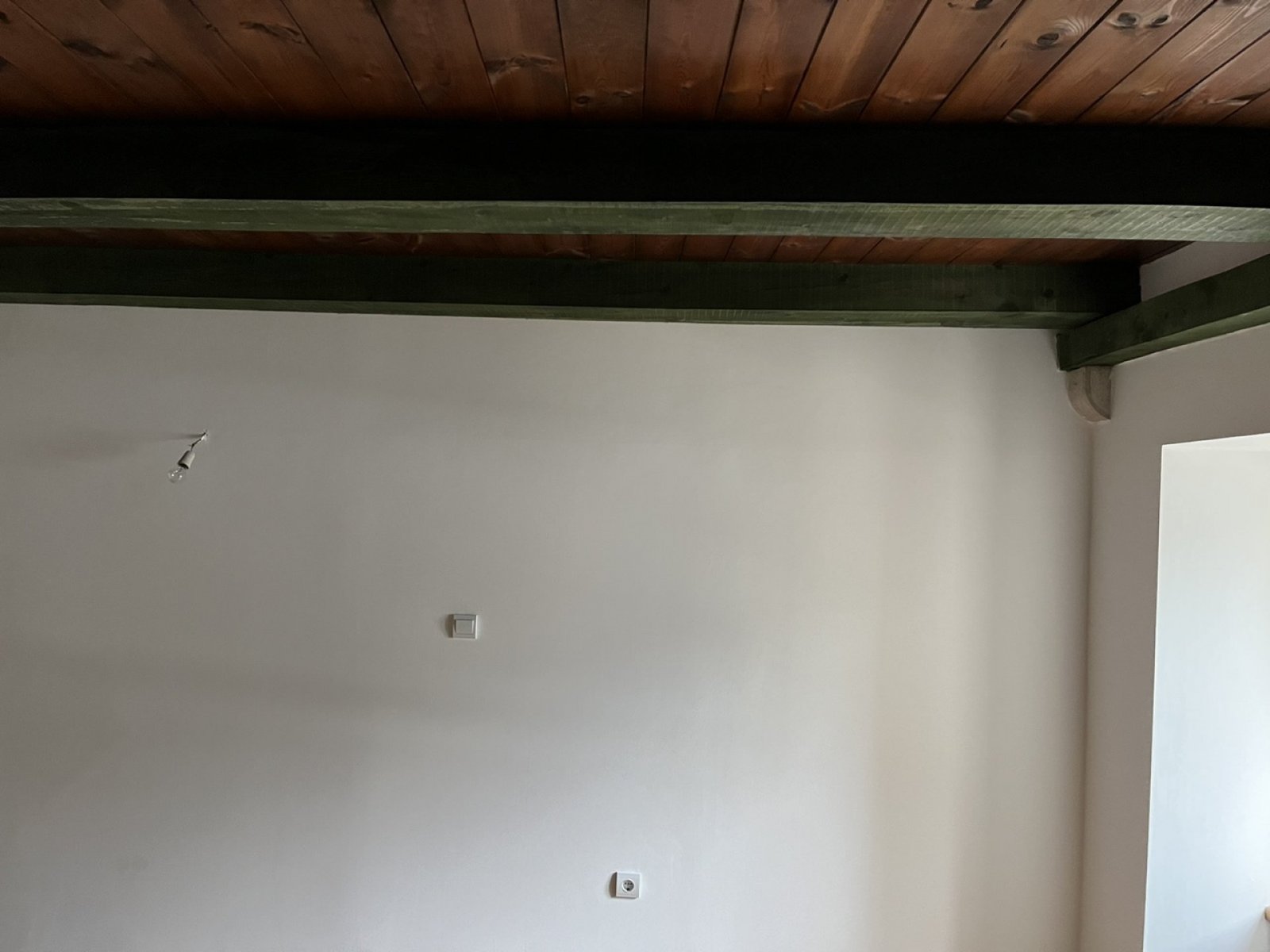 Реновирана каменна къща на брега на морето в Лепетане, Тиват - идеална комбинация от история и модерен живот