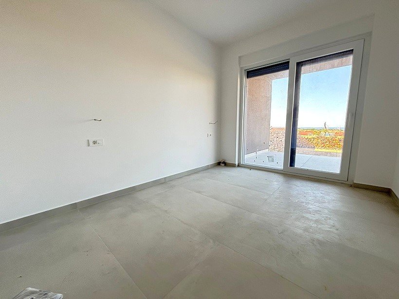 Нов модерен апартамент с голяма тераса и градина – Новаля, Паг