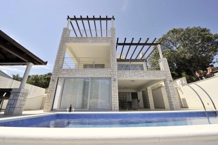 Луксозна вила на първа линия на брега на морето на остров Корчула, Жрново