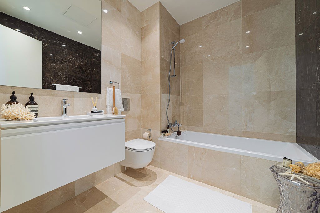 Инвестиция 3+1 само на 200 м от морето в Лимасол, гледка към морето 