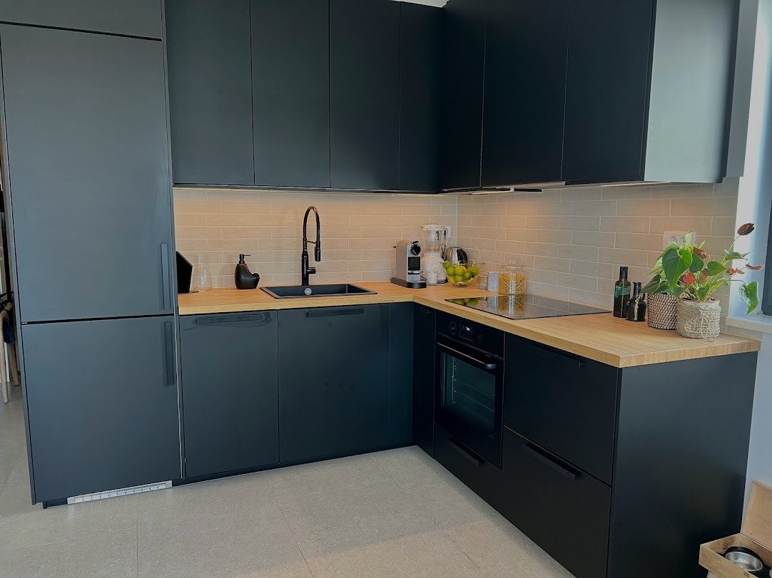 Модерен апартамент за продажба в Примостен с изключително качество и чудесно местоположение