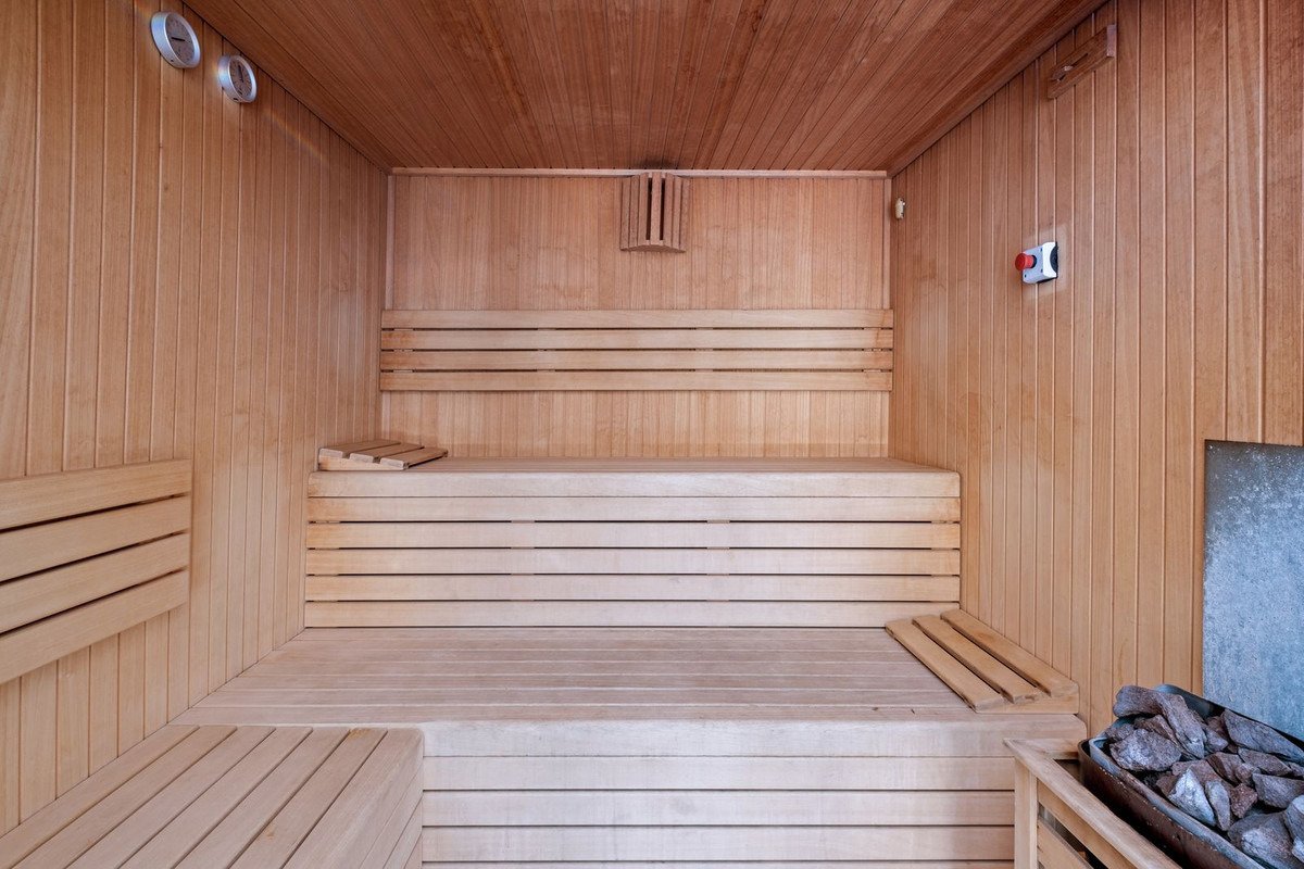 Абсолютен лукс: двуетажен пентхаус със спираща дъха гледка към морето в Естепона, Коста дел Сол