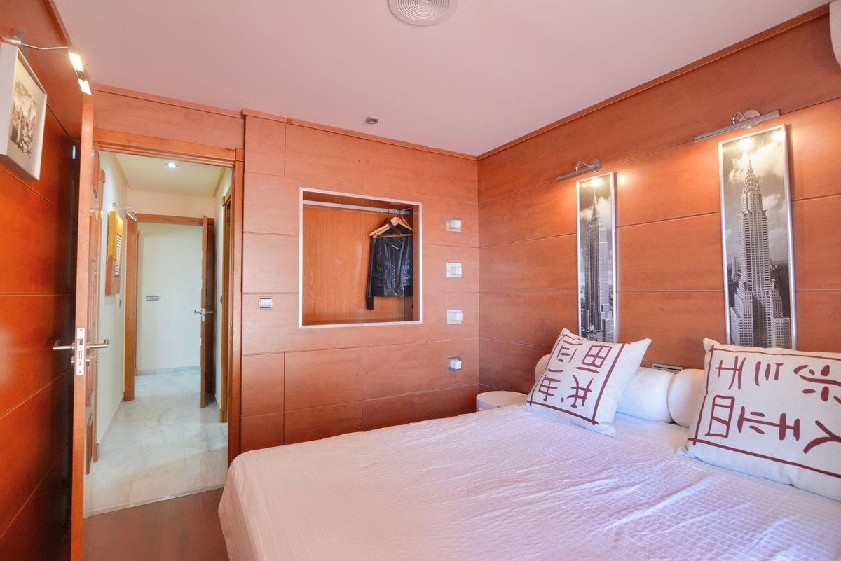 Луксозен апартамент за продажба - Parque Doña Sofía, Фуенхирола