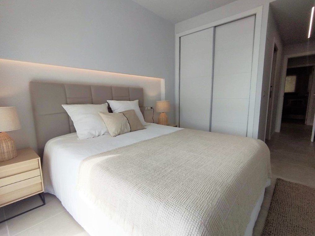 Zweistöckiges Penthouse direkt am Strand in LEstanyo Denia – außergewöhnliche Aussicht, bezugsfertig