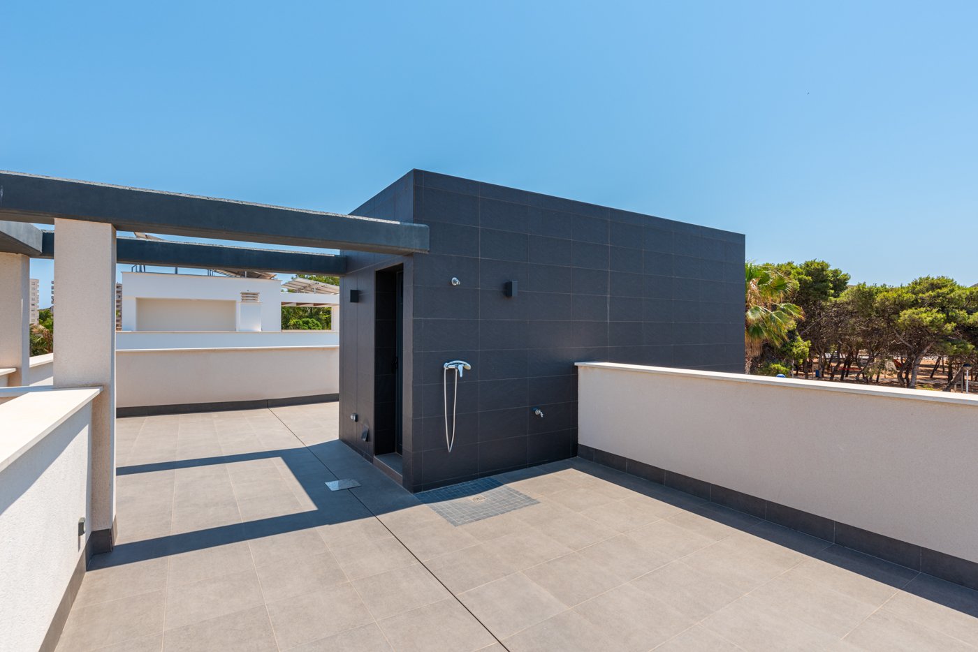 Ексклузивни самостоятелни къщи, на 1 км от морето, Плая Параисо