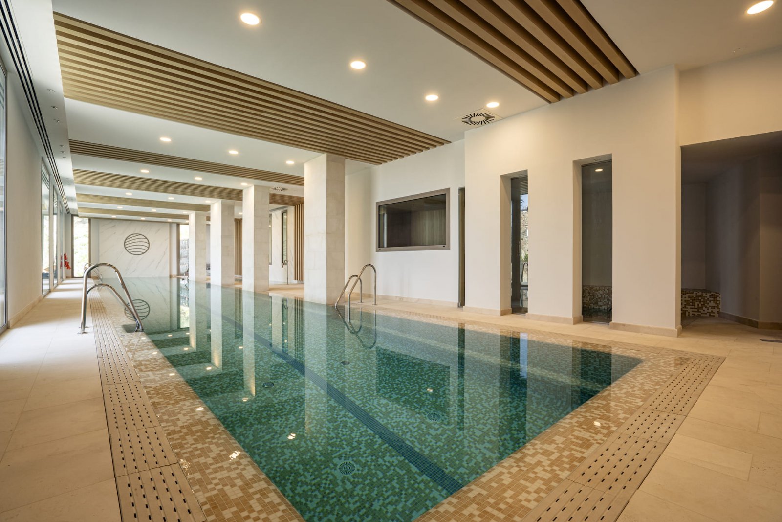 Ексклузивни апартаменти, гледка към морето и частни тераси, Бенахавис