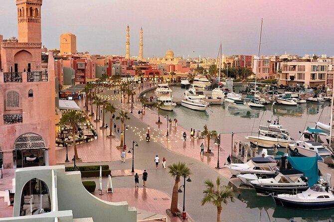 Стилно и много просторен студио апартамент с морски изглед на първа линия, Selena Bay Resort, Хургада