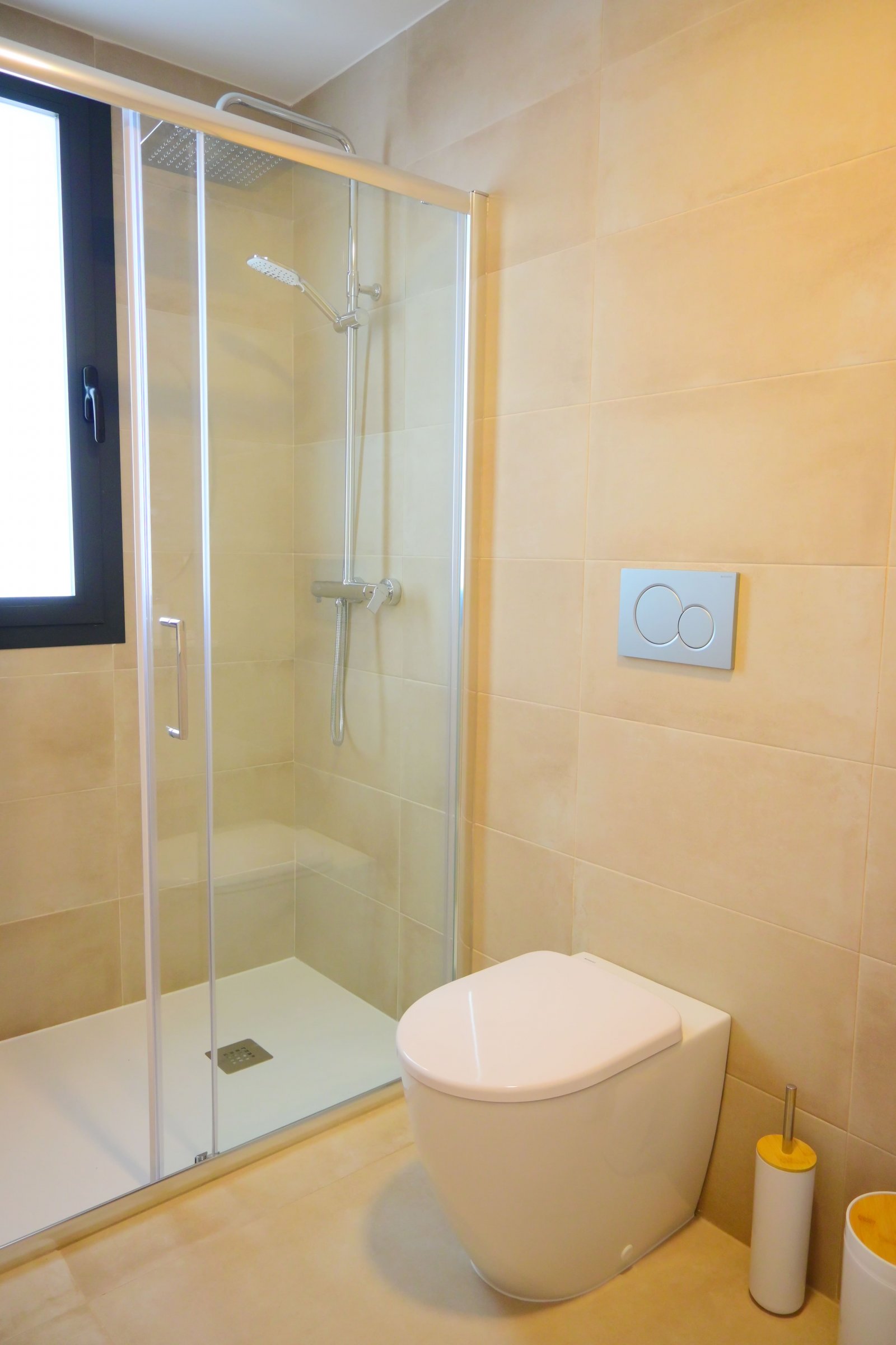 Ексклузивни къщи, частен басейн и градини близо до летището, Долорес