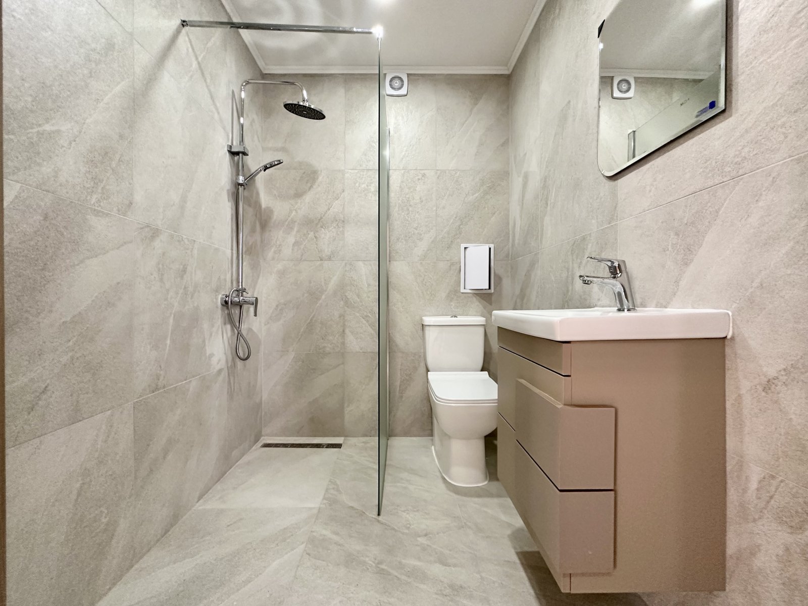 Двустаен апартамент в новия луксозен комплекс Jadore Secret Garden, Слънчев бряг, България