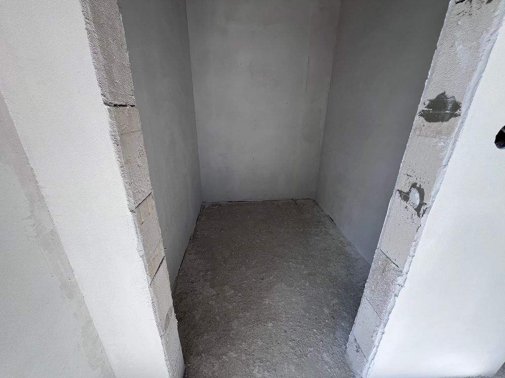 Бунгало в състояние на груб строеж в Александрово, България