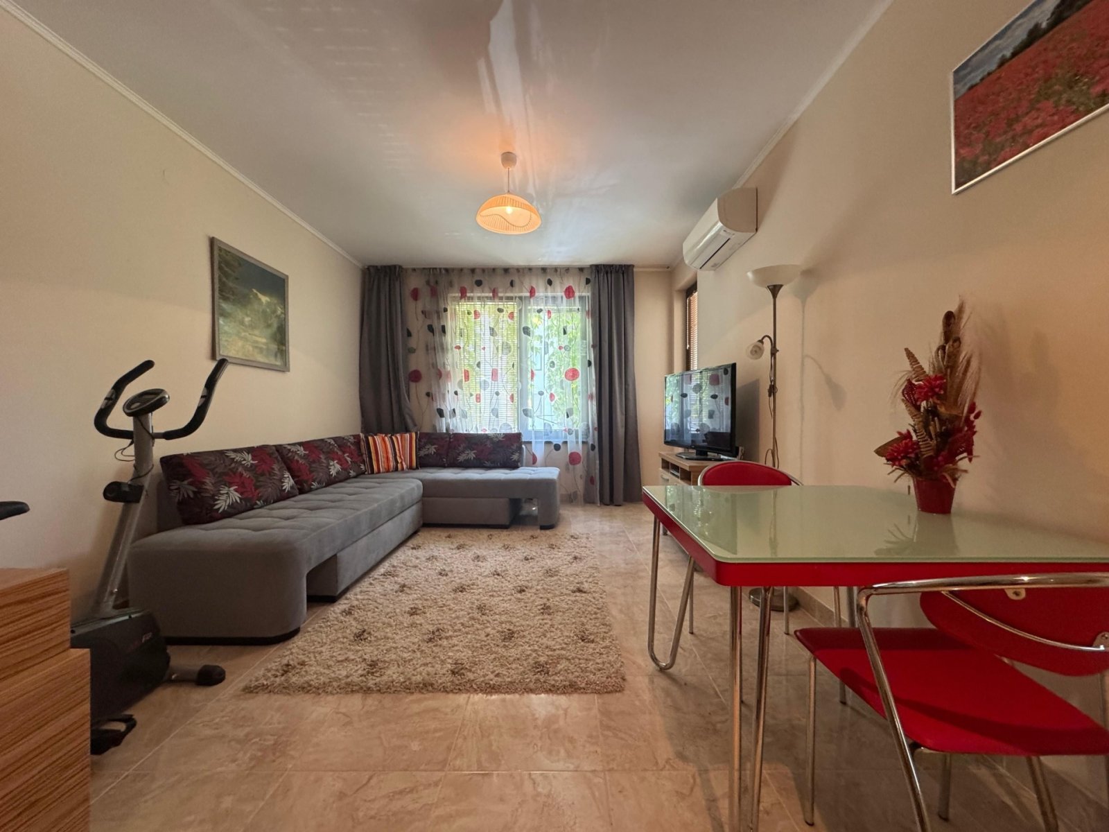 Двустаен апартамент в комплекс „Естебан“ Несебър