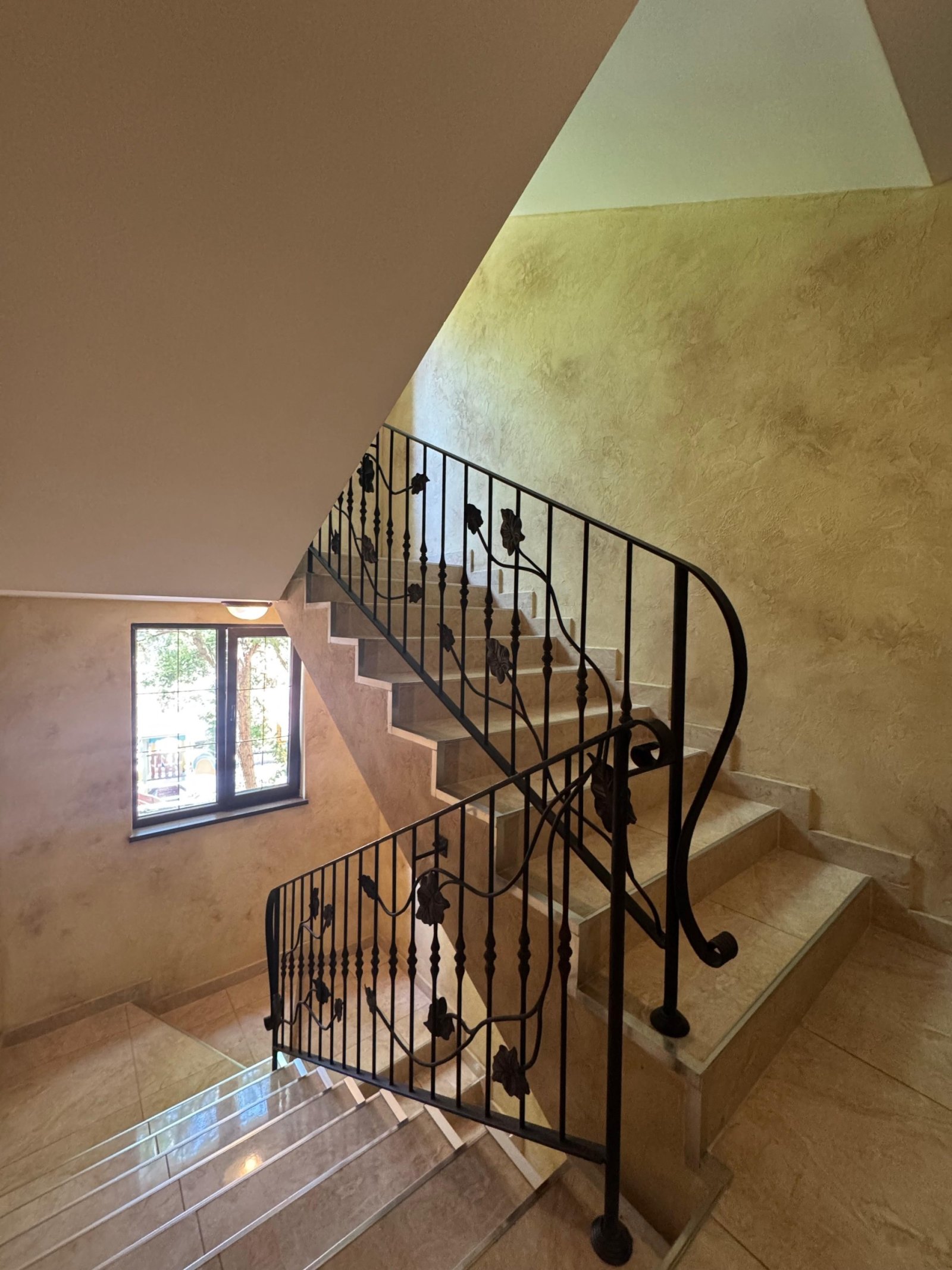 Двустаен апартамент в комплекс „Естебан“ Несебър