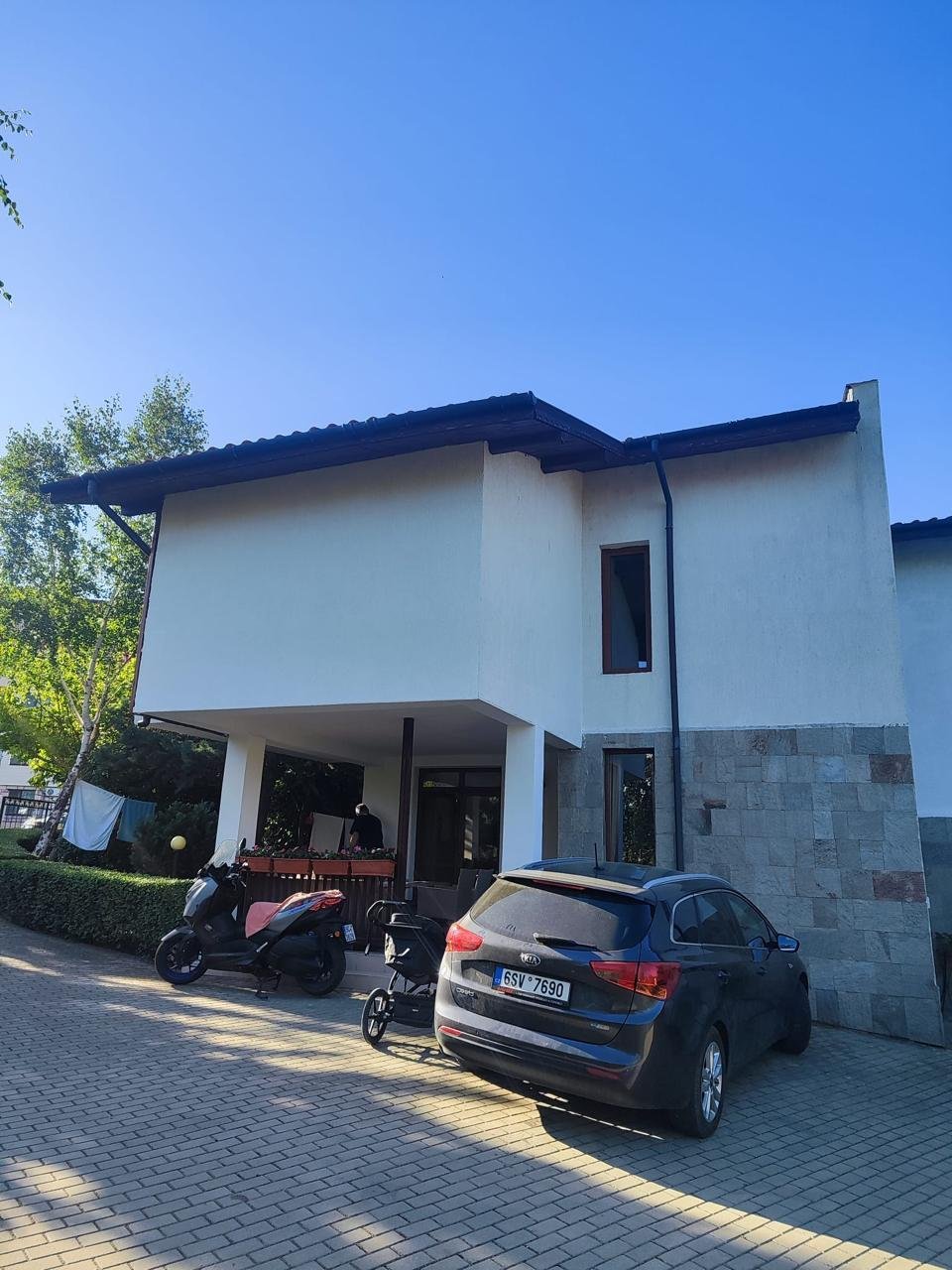 Двуетажна къща с гледка към морето в Косарица, България