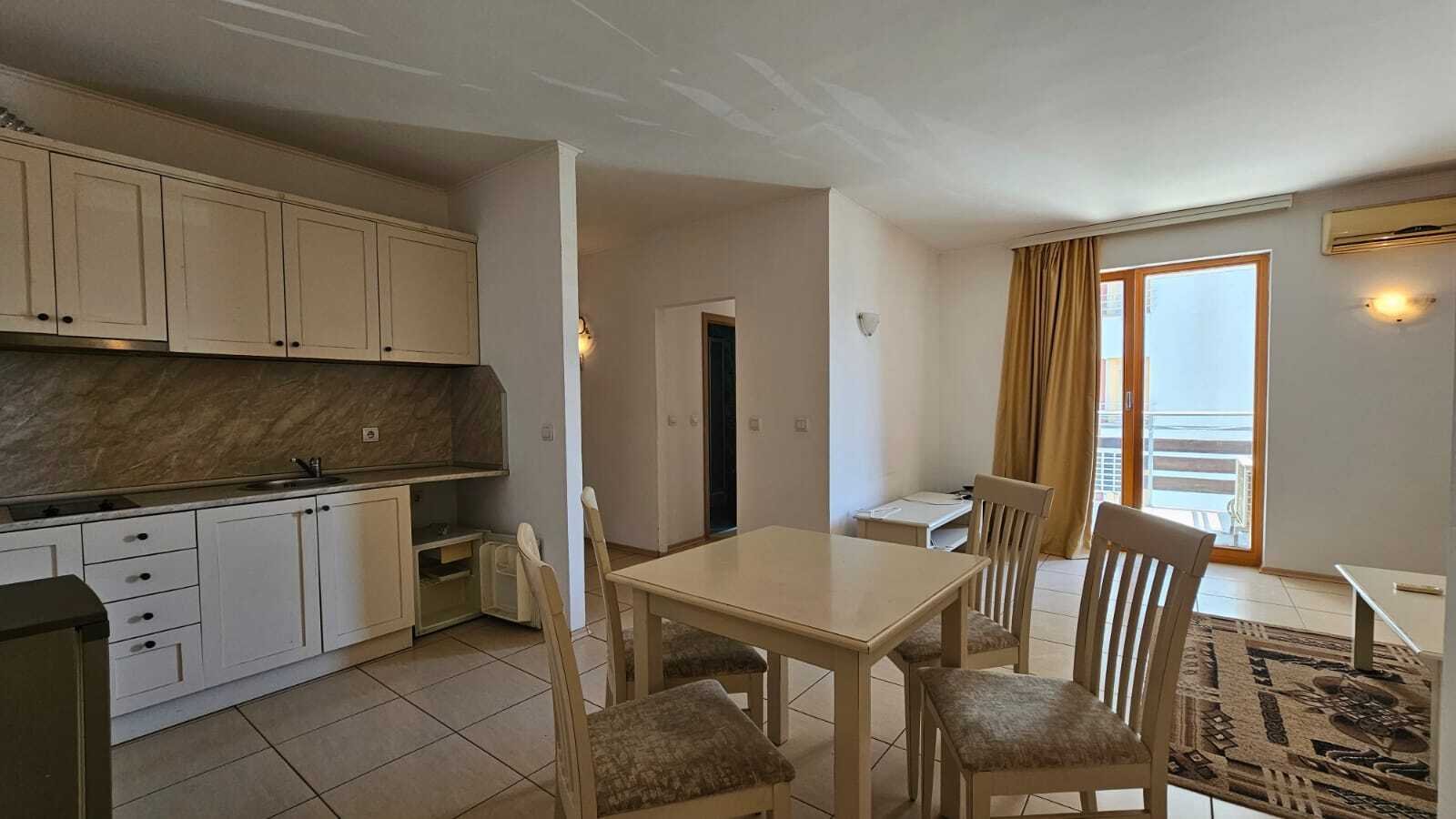 Различни двустайни апартаменти в Tria Apart Слънчев бряг, България