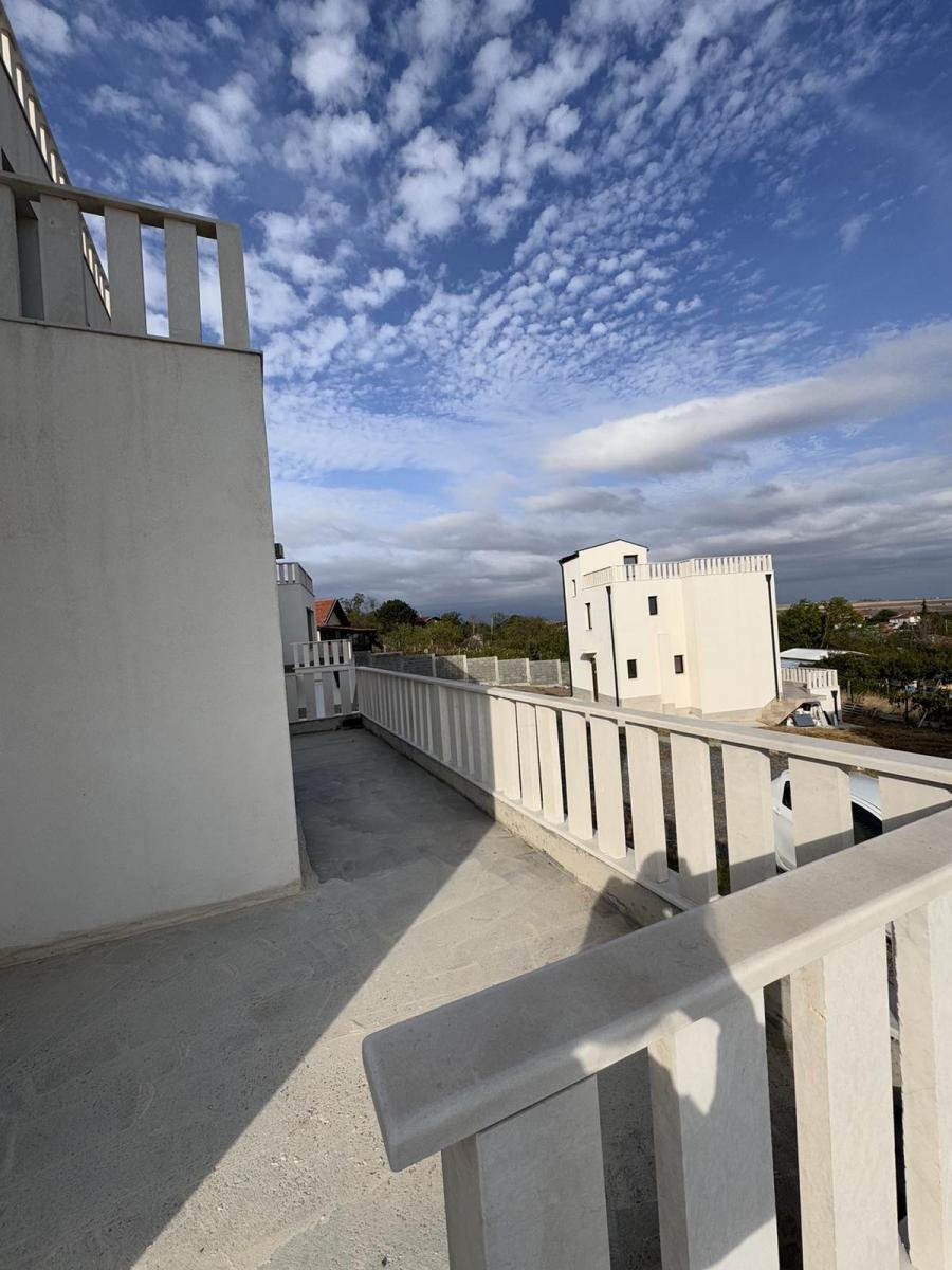 Модерен нов дом с панорамна тераса в Каменар | 174 кв.м | 200 025 €