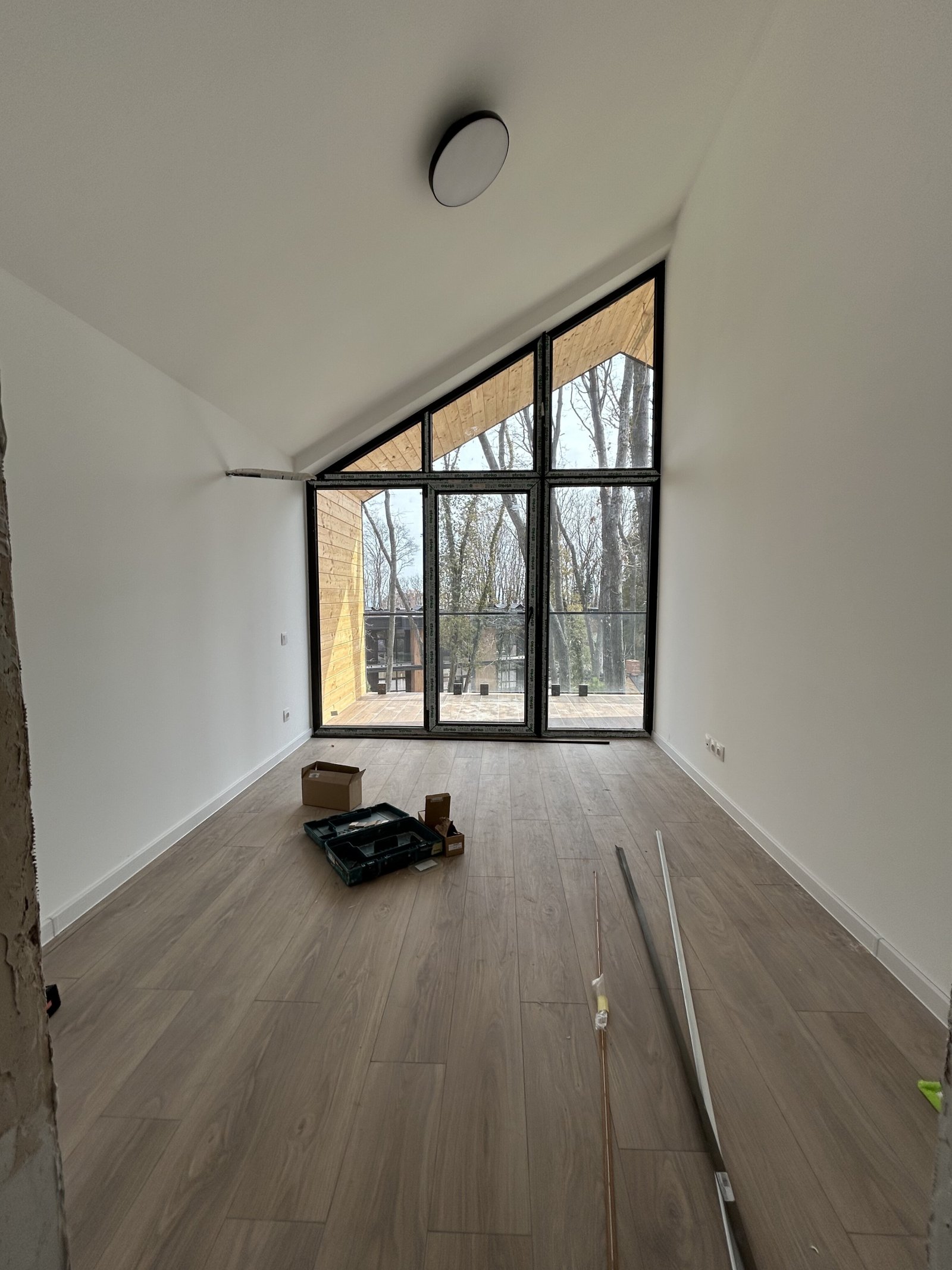 Модерен двуетажен полублок в Forest Club Варна – с площ от 150 м²