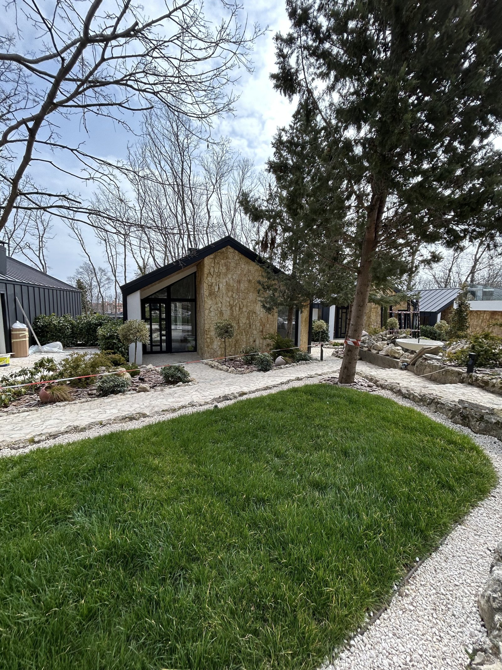 Модерен двуетажен полублок в Forest Club Варна – с площ от 150 м²