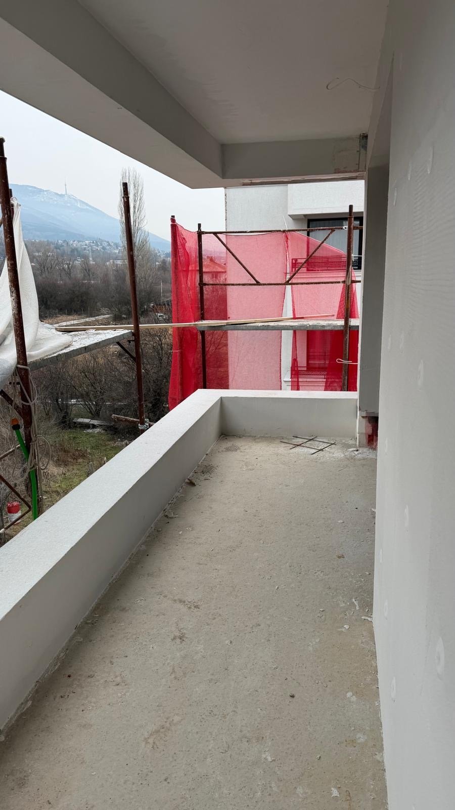 Двустаен апартамент в близост до Paradise Mall София в София, България.