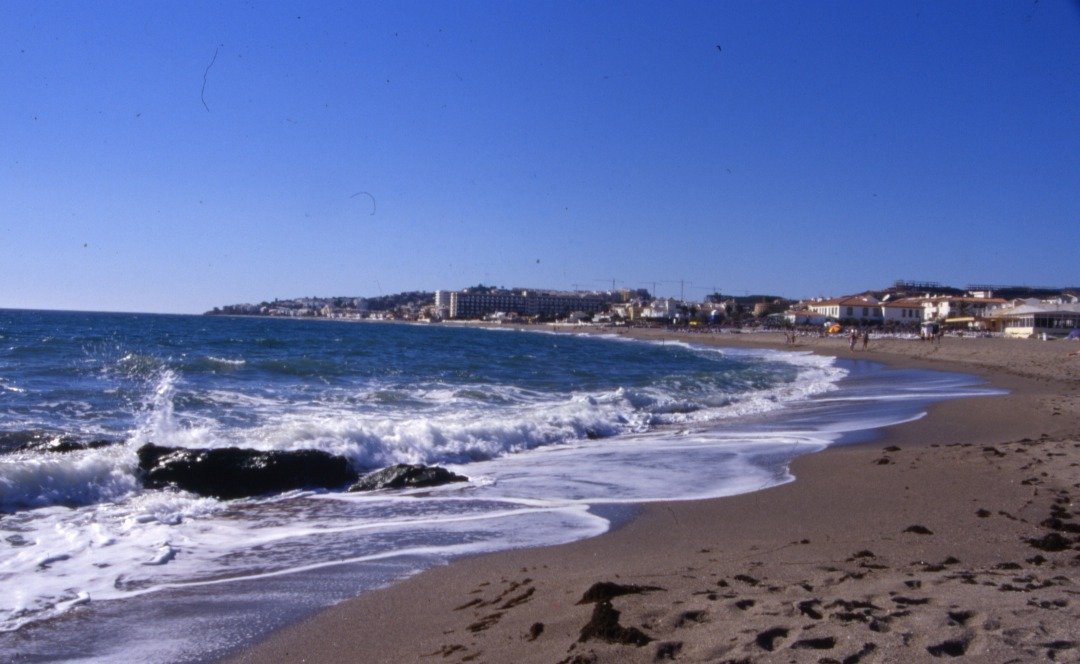 Модерен апартамент с изглед към морето и басейн, Las Lagunas de Mijas