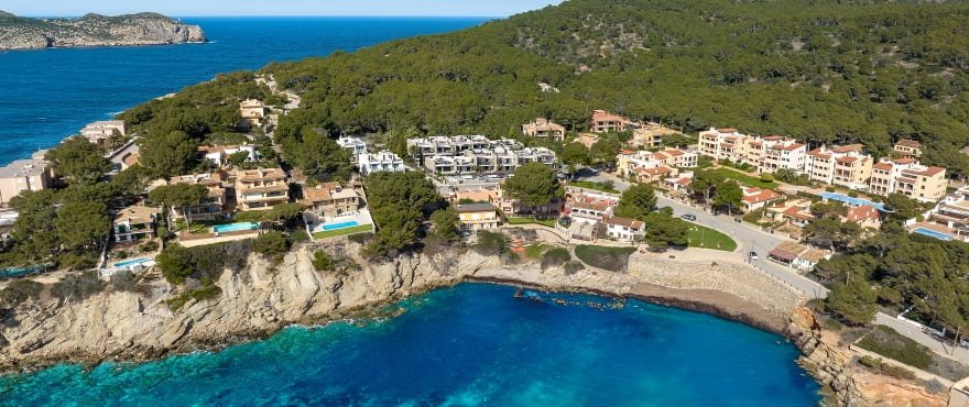 Стилен апартамент с тераса и солариум на 100 м от плажа Сан Телмо на Майорка