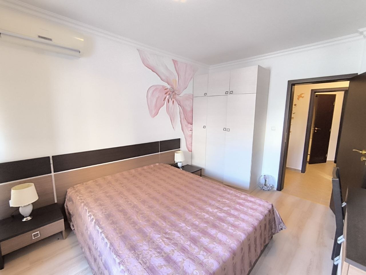 Двустаен апартамент в комплекс Амфора Свети Влас, България