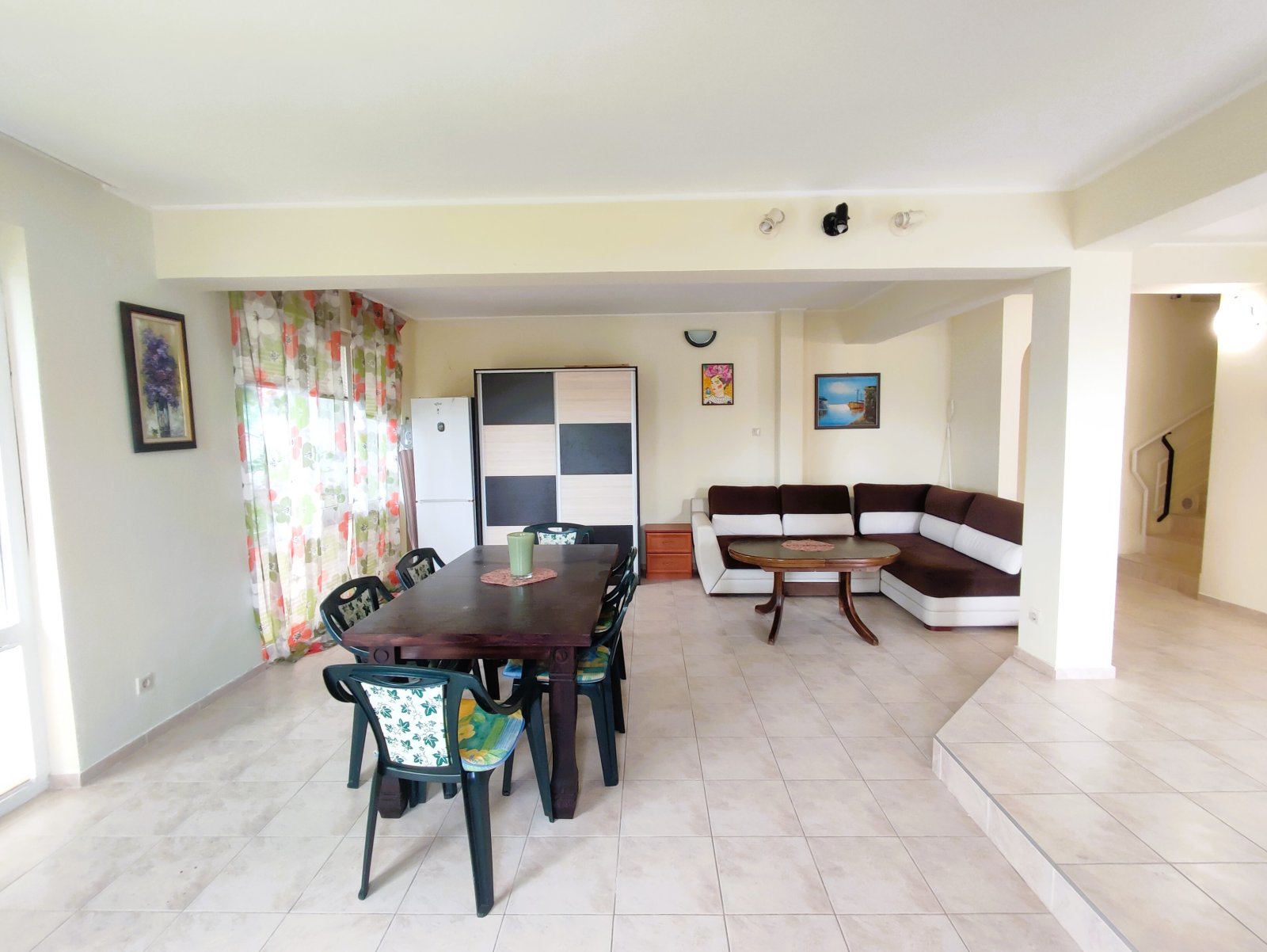 Къща с една фамилия с директен достъп до морето в Свети Влас, България