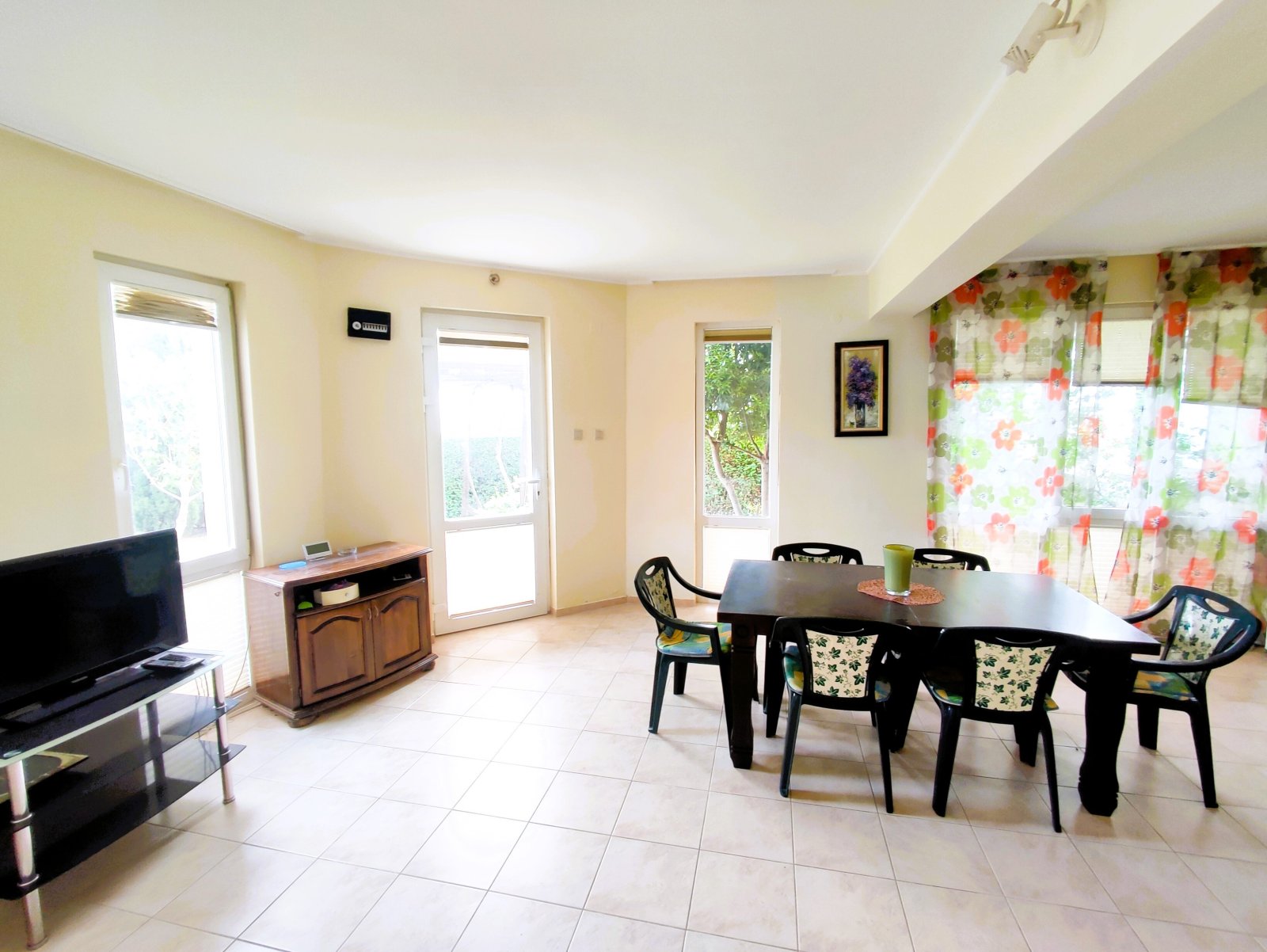 Къща с една фамилия с директен достъп до морето в Свети Влас, България