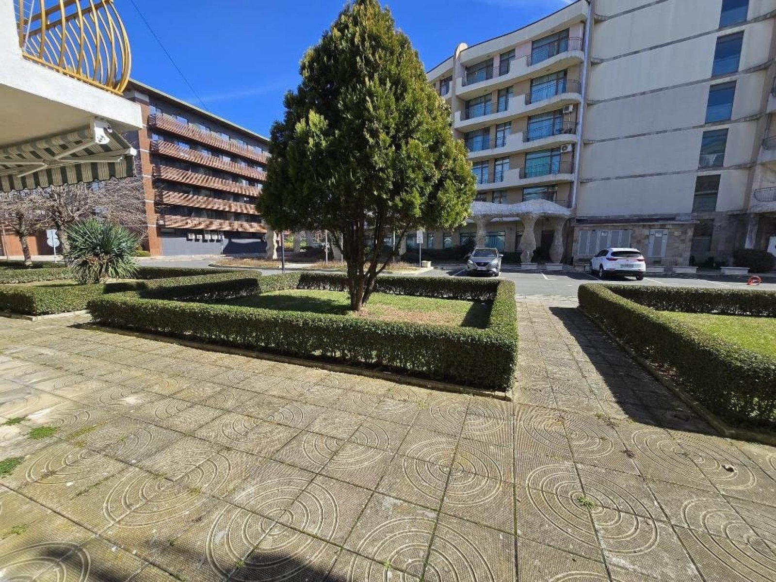 Офис/магазин на партерен етаж – 50 кв.м – Комплекс „Форум“, Слънчев бряг, България