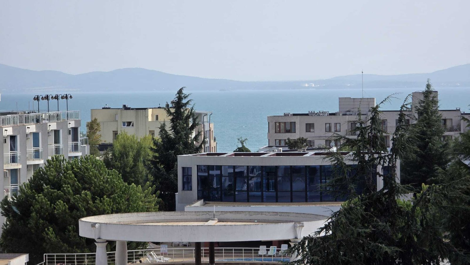 Апартамент 1+1 в комплекса Атлантис, Сарафово, България