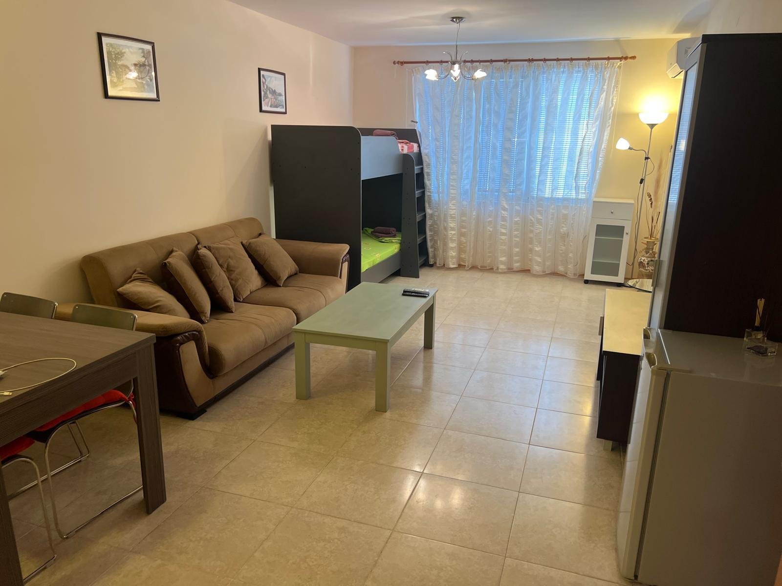 Продава се напълно обзаведен двустаен апартамент в комплекс Vista Residence, Свети Влас
