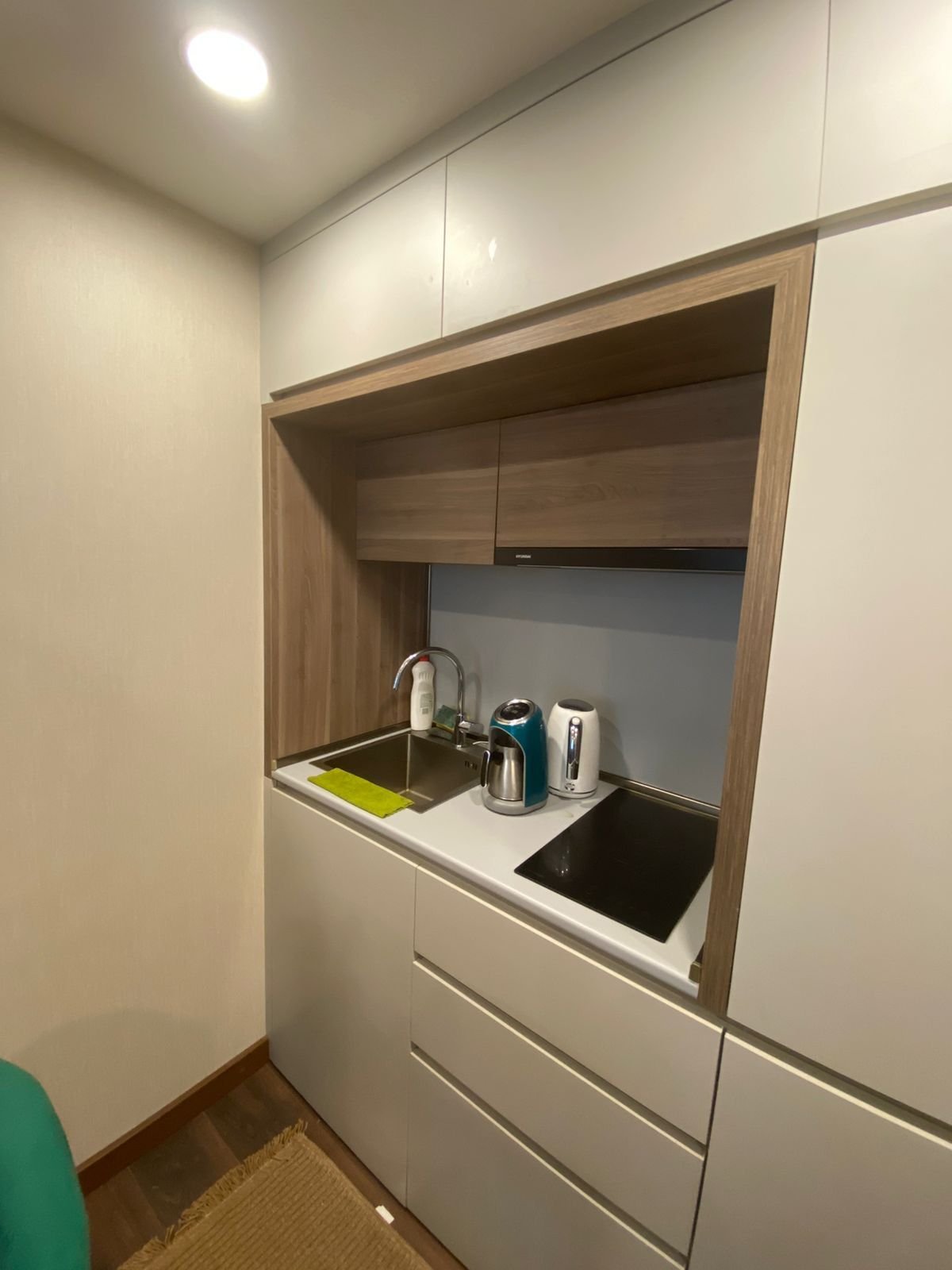 Модерно студио с гледка към морето в Sunset Residence – първокласна имотна на плажа в Батуми, Грузия