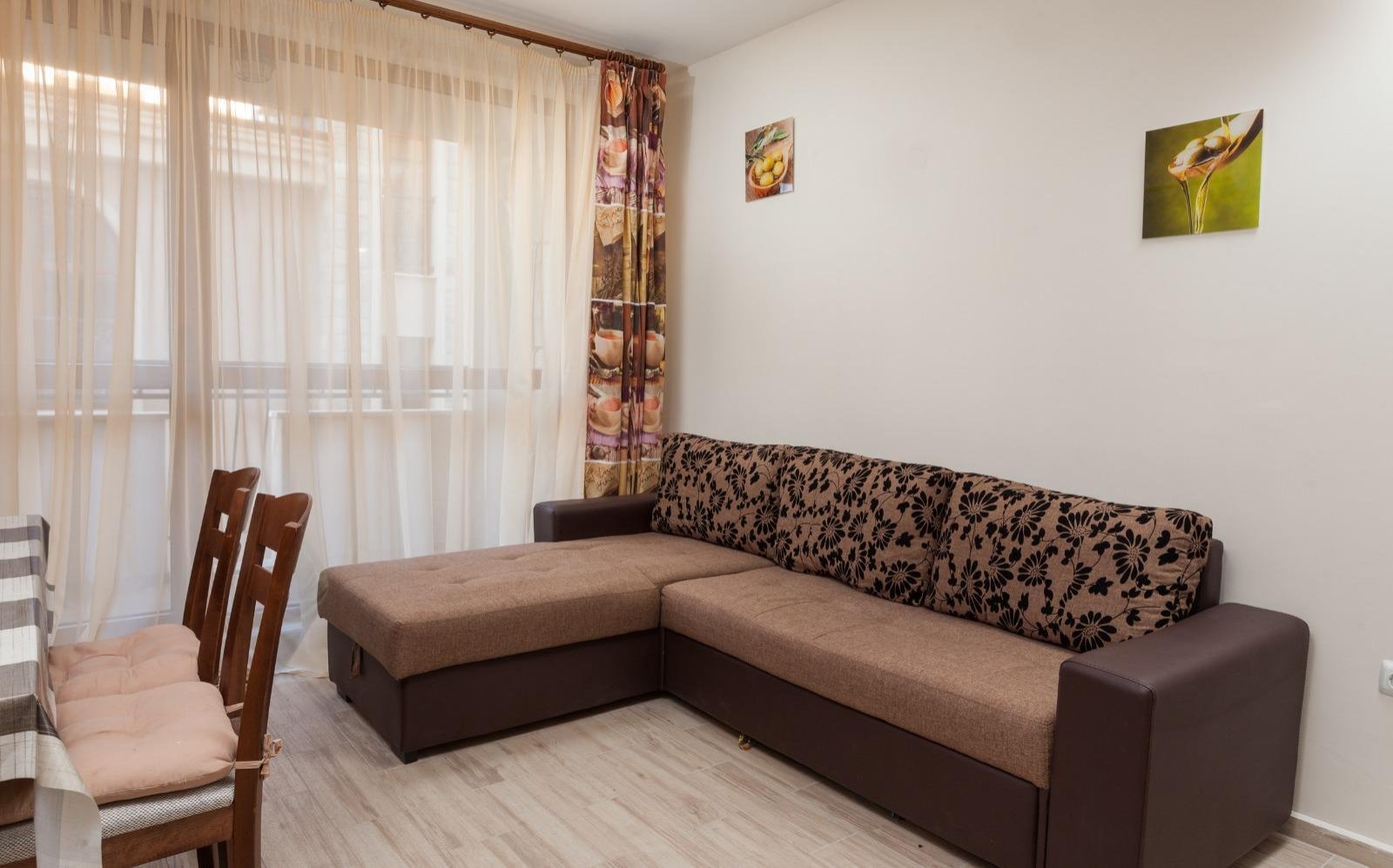 Sunny Beach: Двустаен апартамент с 53,8 кв.м и изглед към басейна в комплекс Cascadas, Слънчев бряг 
