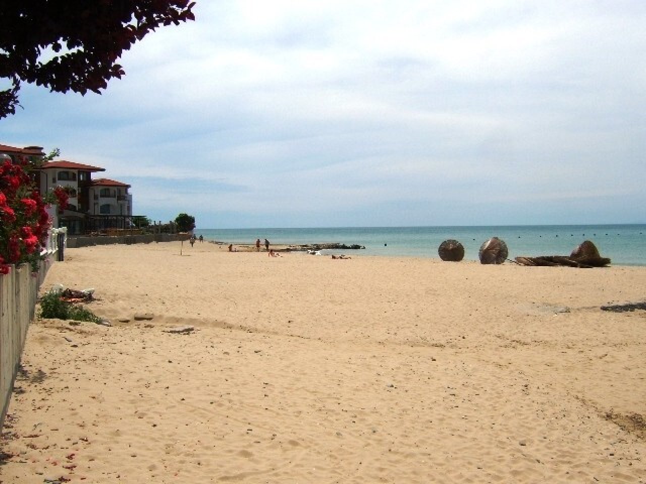 elenite-bulgaria-2-bedroom-apartment-messambria-fort-beach-2-PI4eOJ6qkg4J5oOG