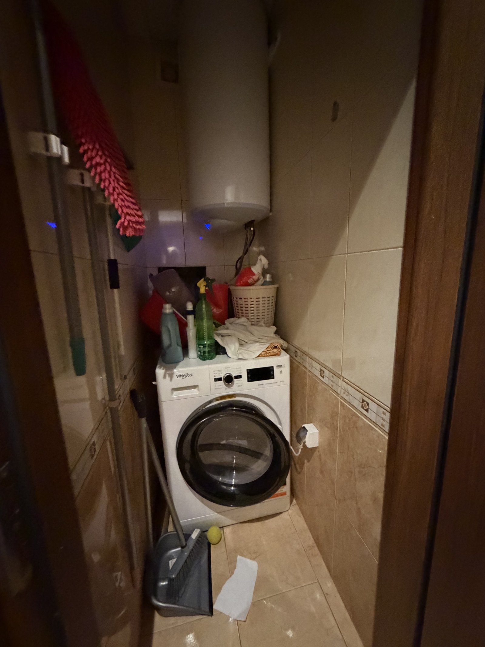 Апартамент 1+2 в жилищната сграда Изгрев, Бургас
