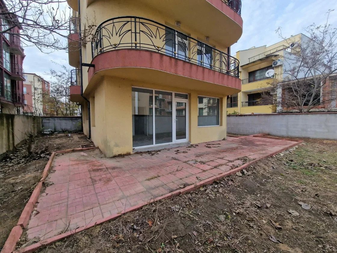 Къща или хотел в Несебър, в Черноморския квартал, България.