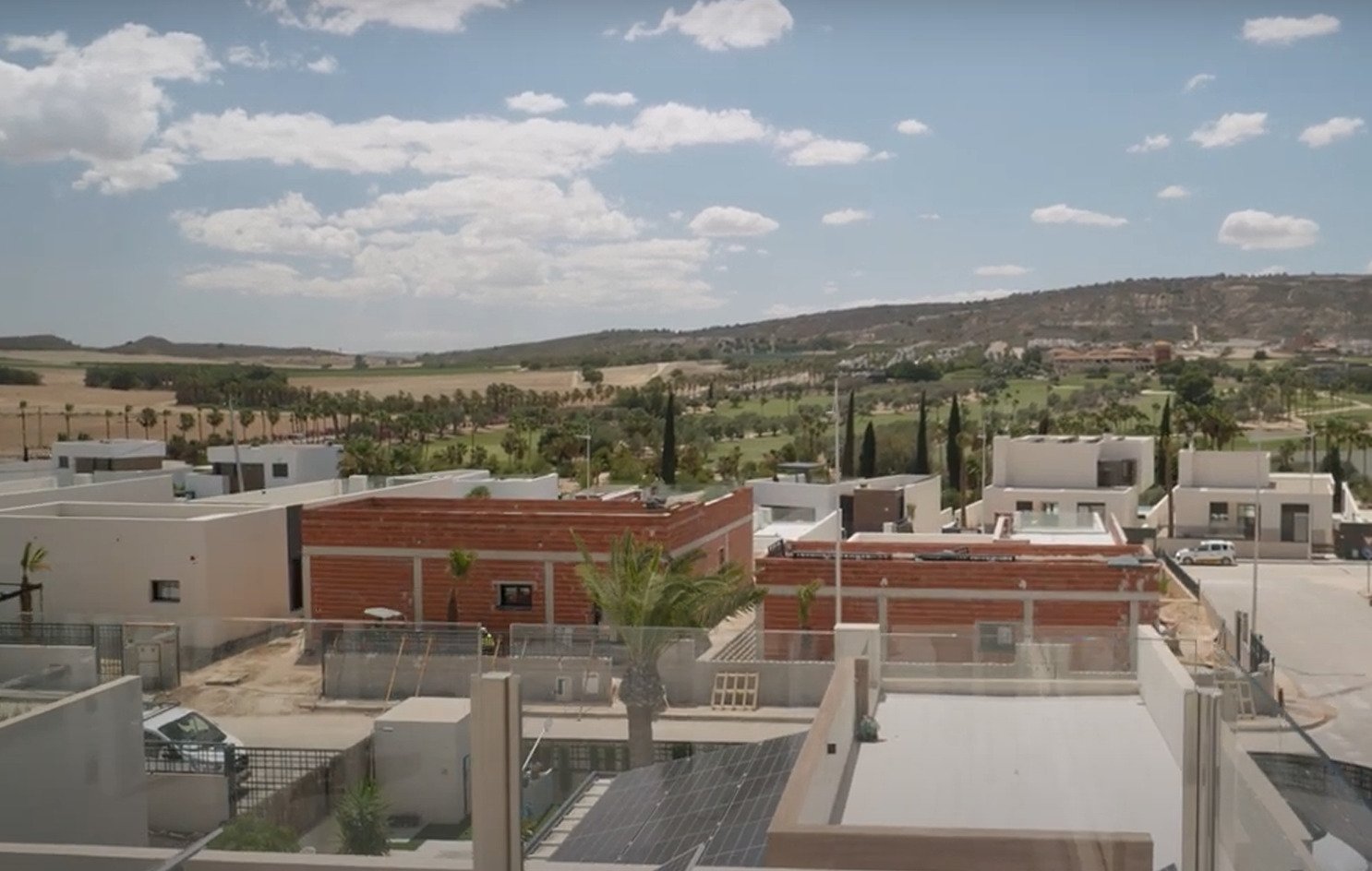 Луксозна и вечна къща до голф игрището La Finca, Аликанте