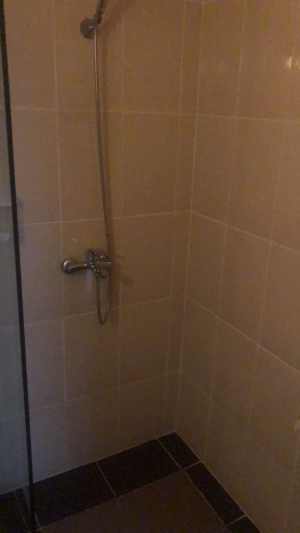 Двустаен апартамент под наем за дългосрочно пребиваване в Ахелой, България.