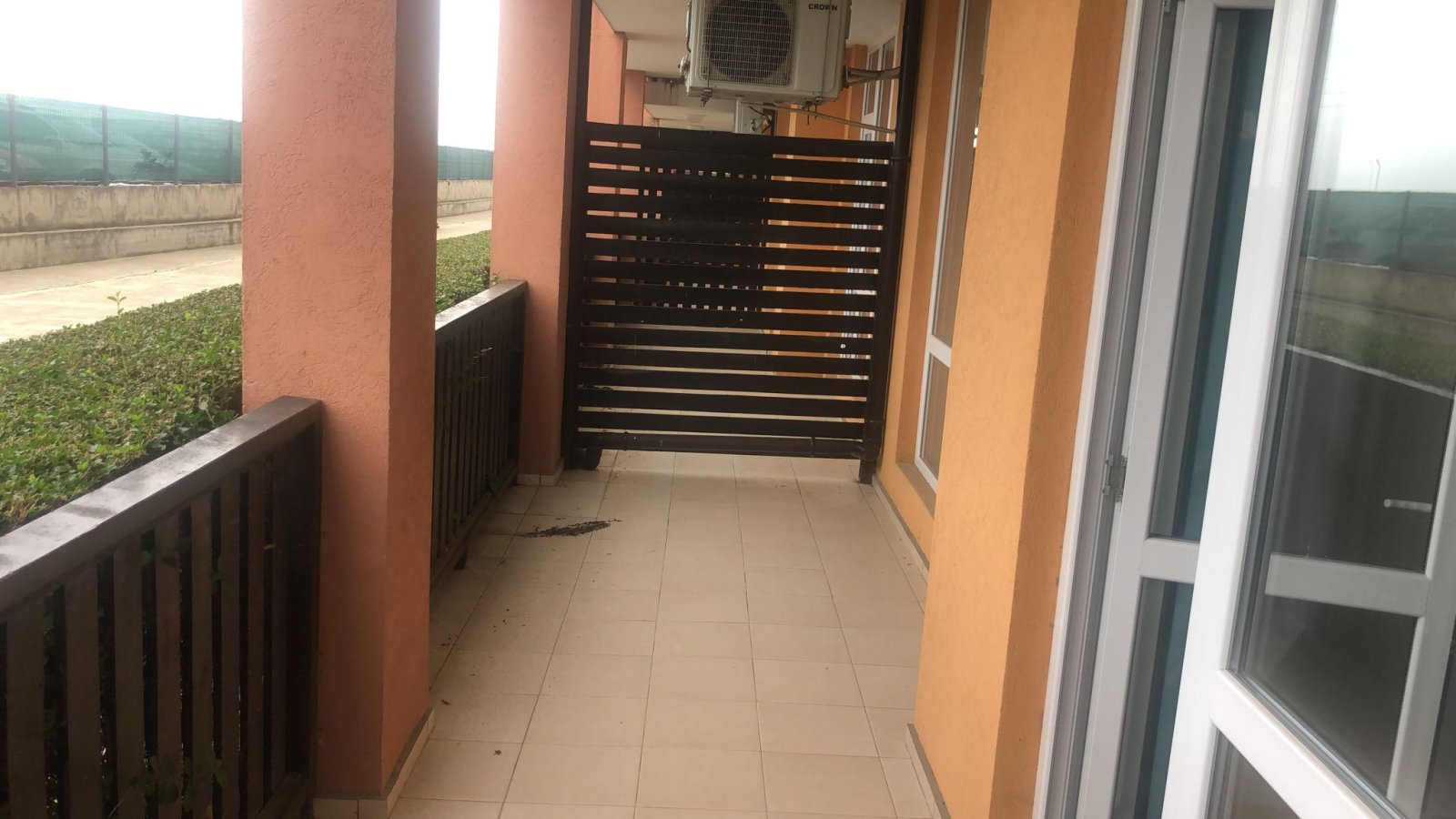 Двустаен апартамент под наем за дългосрочно пребиваване в Ахелой, България.