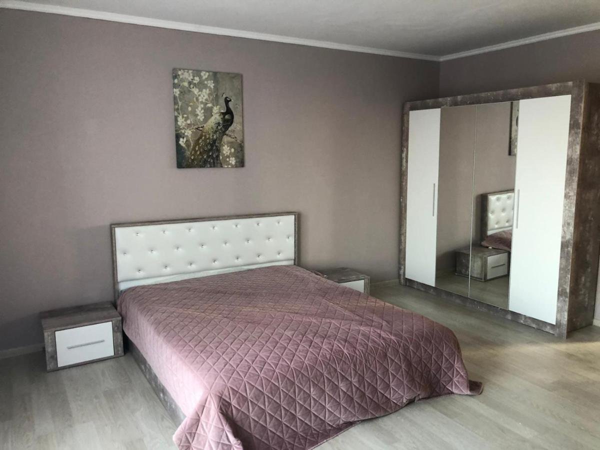 Пентхаус суит в Oasis с изглед към морето в Равда, България