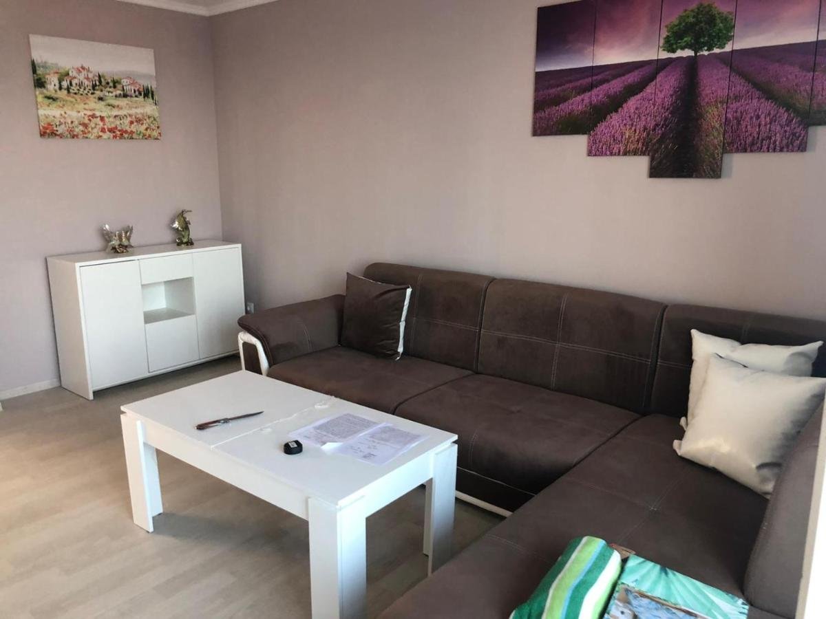 Пентхаус суит в Oasis с изглед към морето в Равда, България