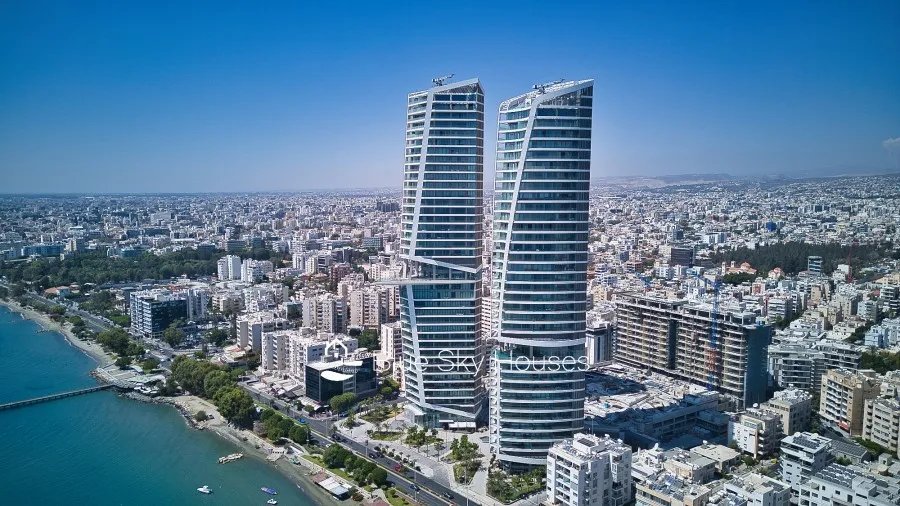Многоетажен апартамент в Неаполис, Лимасол
