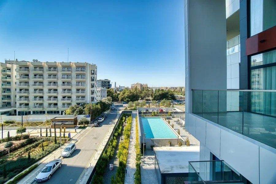 Висок апартамент в Potamos Germasogeias, Лимасол
