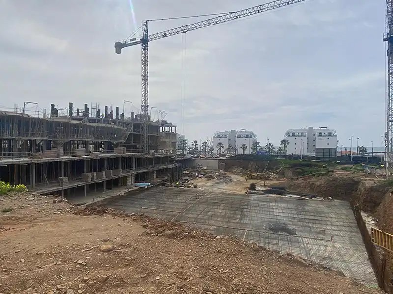 Модерни апартаменти край морето, Торокс