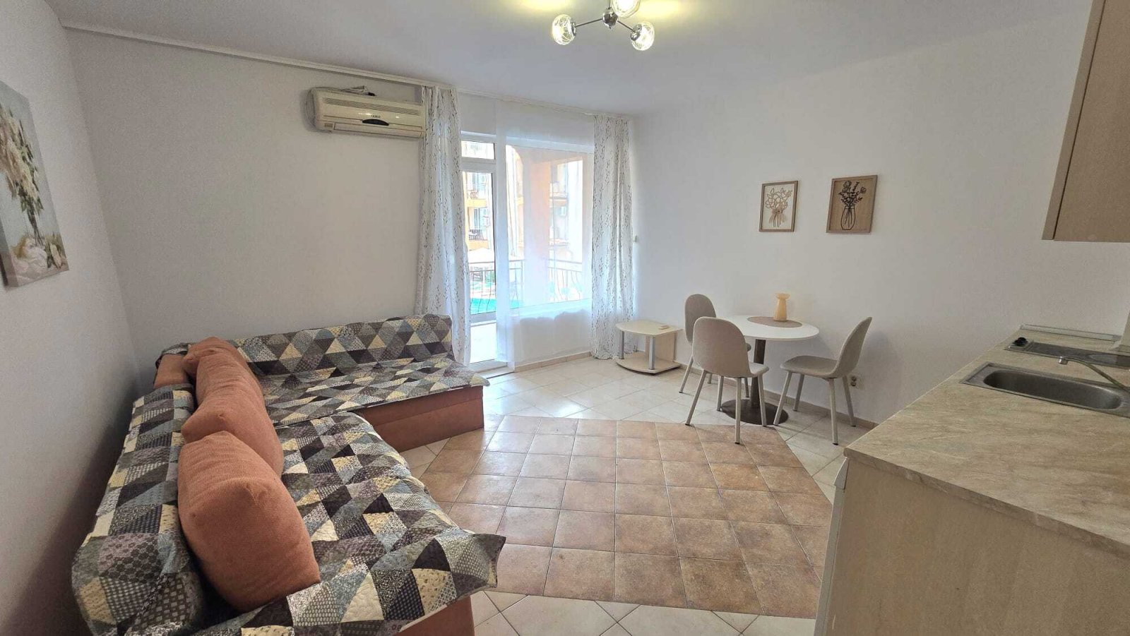 Двустаен апартамент с две спални в жилищния комплекс Casa Brava, Слънчев бряг, България