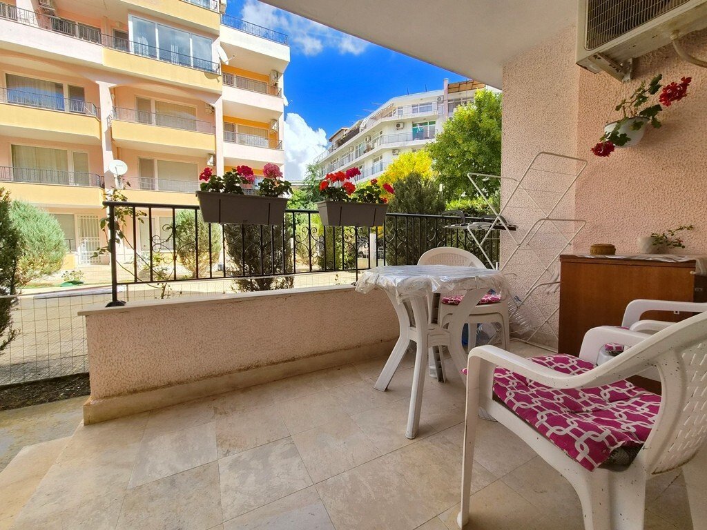 Апартамент 1+1 в Sunlight Village Комплекс, Sonnenstrand, България