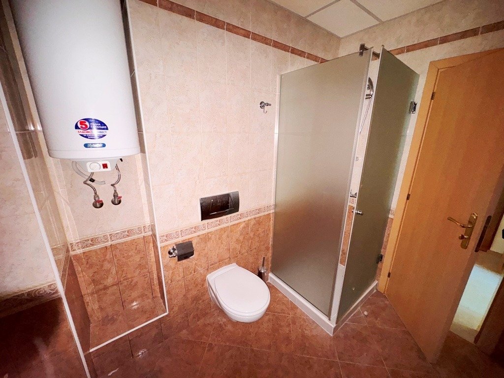Двустаен апартамент на първа морска линия в комплекса Sunset Resort в Поморие, България