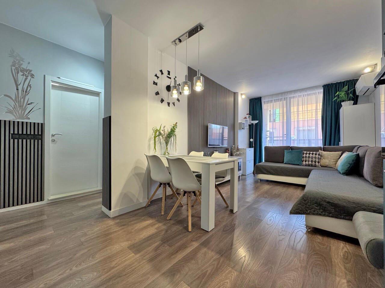 Двустаен апартамент в жилищния комплекс Sunny View Central 7, Слънчев бряг, България