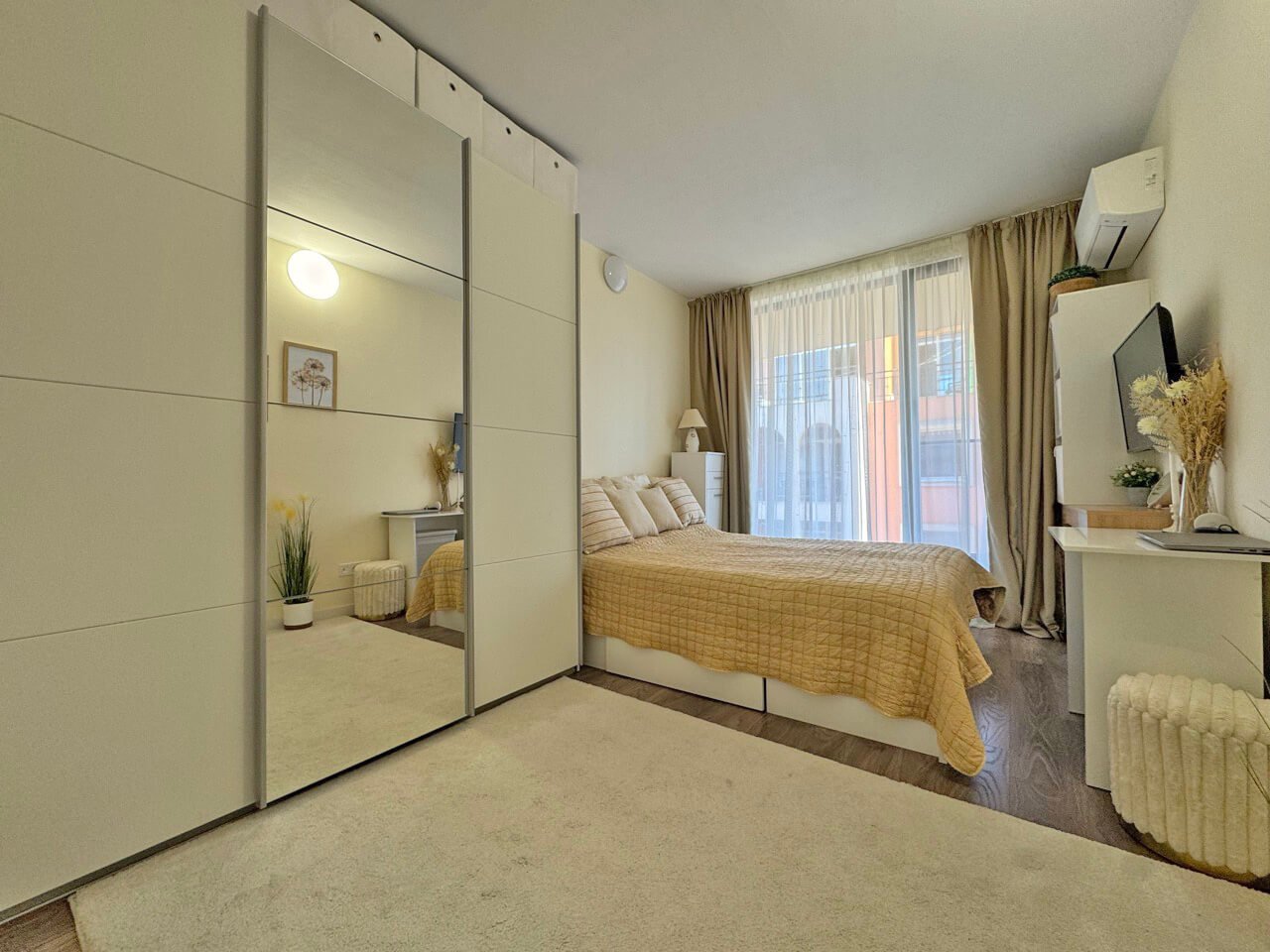 Двустаен апартамент в жилищния комплекс Sunny View Central 7, Слънчев бряг, България